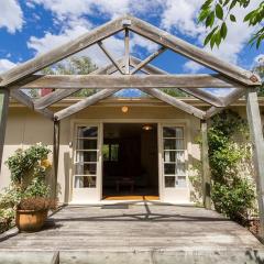 Arrow Bach - Arrowtown Holiday Home