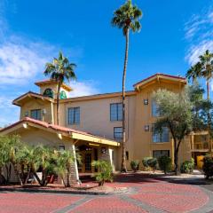 La Quinta Inn by Wyndham Phoenix Sky Harbor Airport
