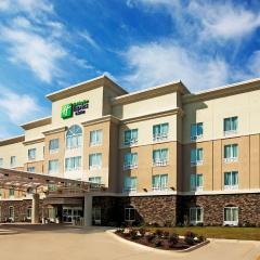 Holiday Inn Express and Suites Bossier City Louisiana Downs, an IHG Hotel