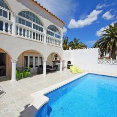 Holiday Home Requesens by Interhome