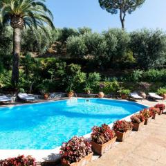 VILLA PISANI PISCINA GIARDINO TERRAZZI PANORAMICI SU CAPRI