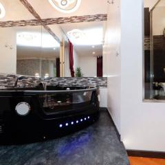 Black Enchanting Jacuzzi Suite Trastevere - Top Collection