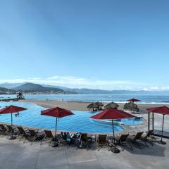 Upscale Puerto Vallarta Condo with Beachfront Balcony