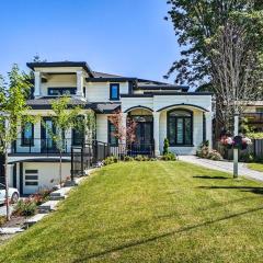 Luxury Vancouver Home with Patio & Views of Downtown