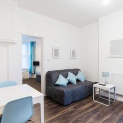 Ideal Two Bedroom Apartment near Centre & Stadium