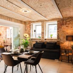 Luxurious Urban Living - Premium Downtown Apartments next to HBF