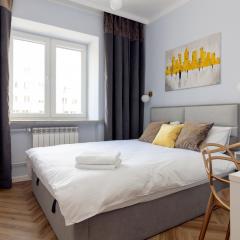 Metro Politechnika Cosy Apartment by BookingHost