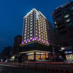 Lavande Hotel Heyuan Longchuan