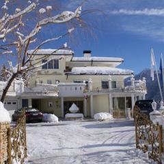 Das Land-Palais - Your lovely Mountain Hideaway