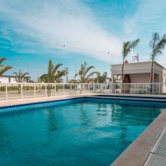 Apt completo-Ar-TV-Portaria 24h-Piscina-Praia