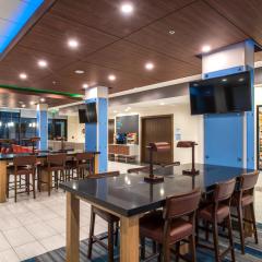 Holiday Inn Express & Suites - Phoenix North - Happy Valley by IHG