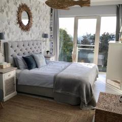 Biały Apartament Hampton w Playa Baltis