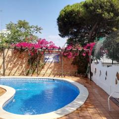 2 bedrooms villa with private pool enclosed garden and wifi at Punta Umbria