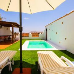 2 bedrooms villa with private pool furnished terrace and wifi at Antigua