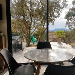 Charmante Maison avec jardin à Mornas