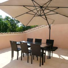 Appartement charmant à Sainte Croix du Verdon avec terrasse