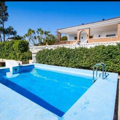 4 bedrooms villa with private pool enclosed garden and wifi at Tortosa