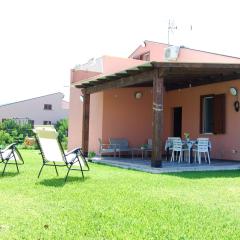 3 bedrooms house at Gorgo Lungo Lascari 200 m away from the beach with enclosed garden and wifi