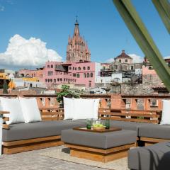 Stunning City Views from Rooftop - Casa Beckmann