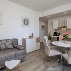 Apartments 20 meters from the beach