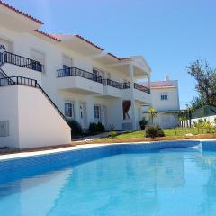 One bedroom appartement with city view shared pool and enclosed garden at Albufeira 2 km away from the beach