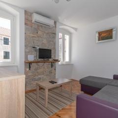 Apartment Kira