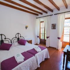 Hostal Villa Verde-Adults Only