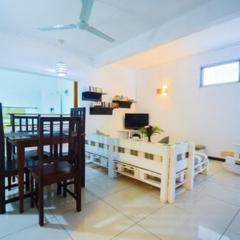 Modern Apartment in Pereybere + Pool