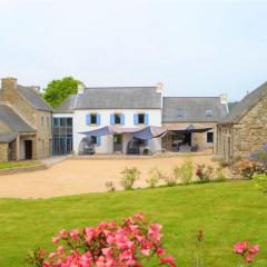 Maison de 6 chambres avec jacuzzi jardin amenage et wifi a Plougonven