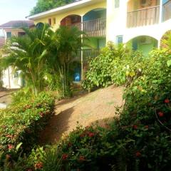 Studio charmant à Sainte-Anne avec piscine privée, 25 m²