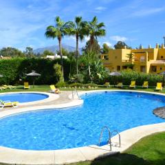 2 bedrooms apartement with shared pool enclosed garden and wifi at San Pedro Alcantara Marbella 1 km away from the beach
