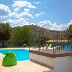Villa ensoleillée à Pietralba avec piscine privée