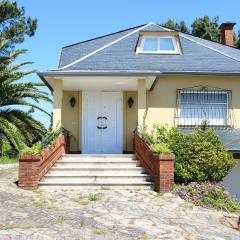 5 bedrooms house at Boiro 130 m away from the beach with sea view and enclosed garden