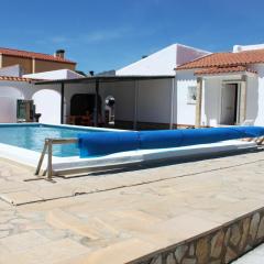 3 bedrooms villa with private pool enclosed garden and wifi at Miami Platja 1 km away from the beach