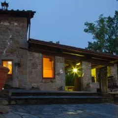 AGRITURISMO POPPIENA - IL TIGLIO CASETTA INDIPENDENTE CON PISCINA