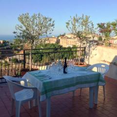 2 bedrooms house with sea view and furnished terrace at Rossano 3 km away from the beach