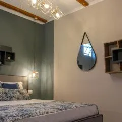 Lamprini's Deluxe Studios