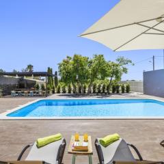 3 bedrooms villa with sea view shared pool and enclosed garden at Quelfes 4 km away from the beach