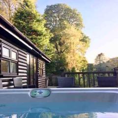 Mistletoe One Luxury Lodge with Hot Tub Windermere