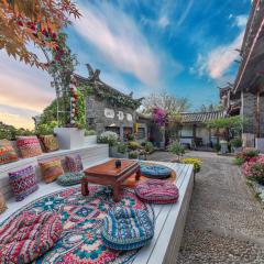 Lijiang Mountain View Boutique Inn