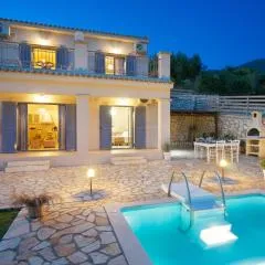 Trapezaki Villas, Seafront Accommodation