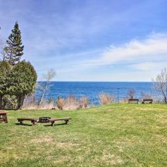 Lake Superior Beachfront Home - 15 Mi to Duluth!