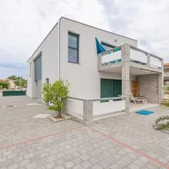 Windrose Apartments