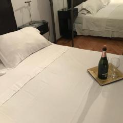 Alquiler por dia Palermo departamento de categoria juncal 4500 a pasos de la rural hasta 5 personas cocheras piscina wifi Se solicita SEÑA