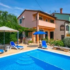 Villa Margerita with private pool, yard and parking
