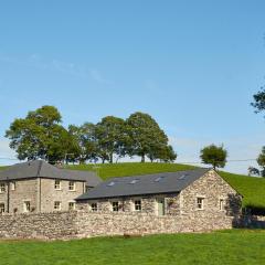 Helm Mount Lodge & Cottages