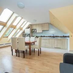 Apartament przy Deptaku z miejscem parkingowym