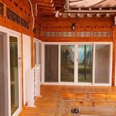 황리단길 아담정