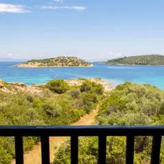 Holiday Apartment steps from the Beach