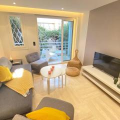 Renovated 2 bedrooms 50m from the Croisette and the sea